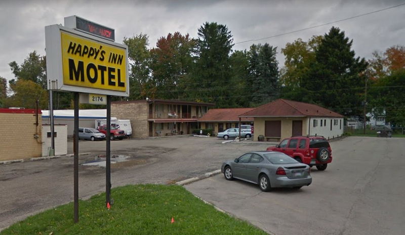 Happy Humphreys Motel (Humphrey Motel, Happys Inn Motel) - Historical Street View (newer photo)